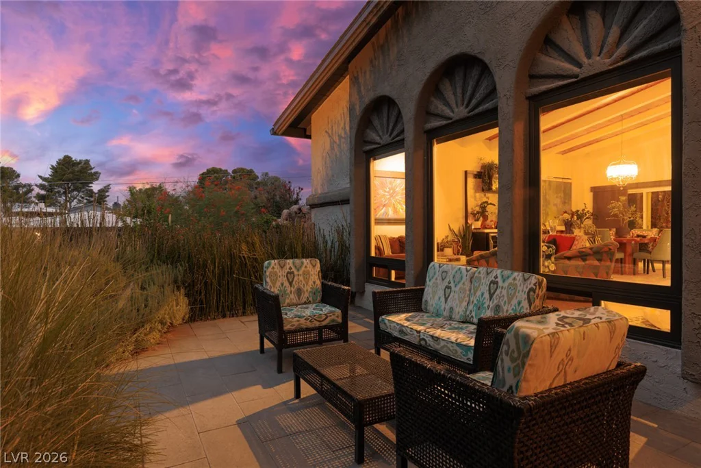 5285 Chieftain, Las Vegas, NV 89149