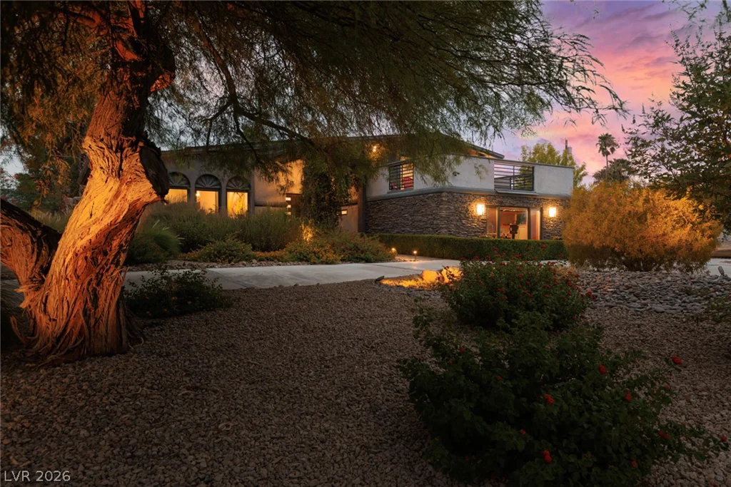 5285 Chieftain, Las Vegas, NV 89149
