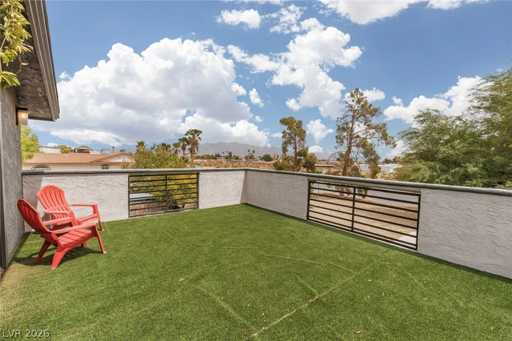 5285 Chieftain, Las Vegas, NV 89149