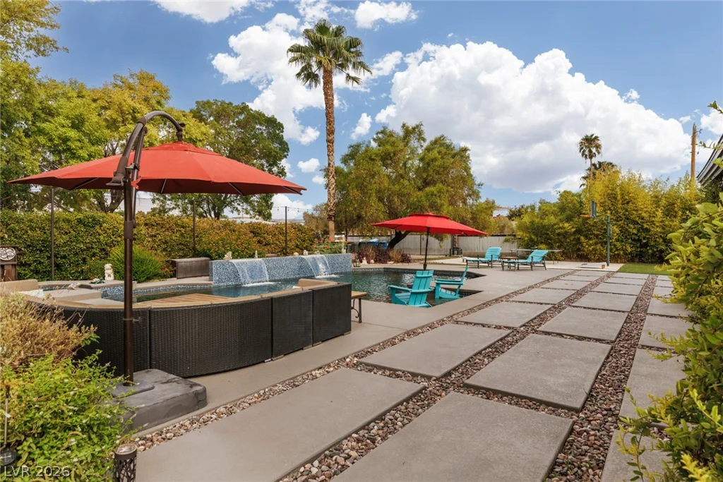 5285 Chieftain, Las Vegas, NV 89149