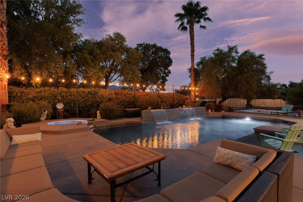 5285 Chieftain, Las Vegas, NV 89149