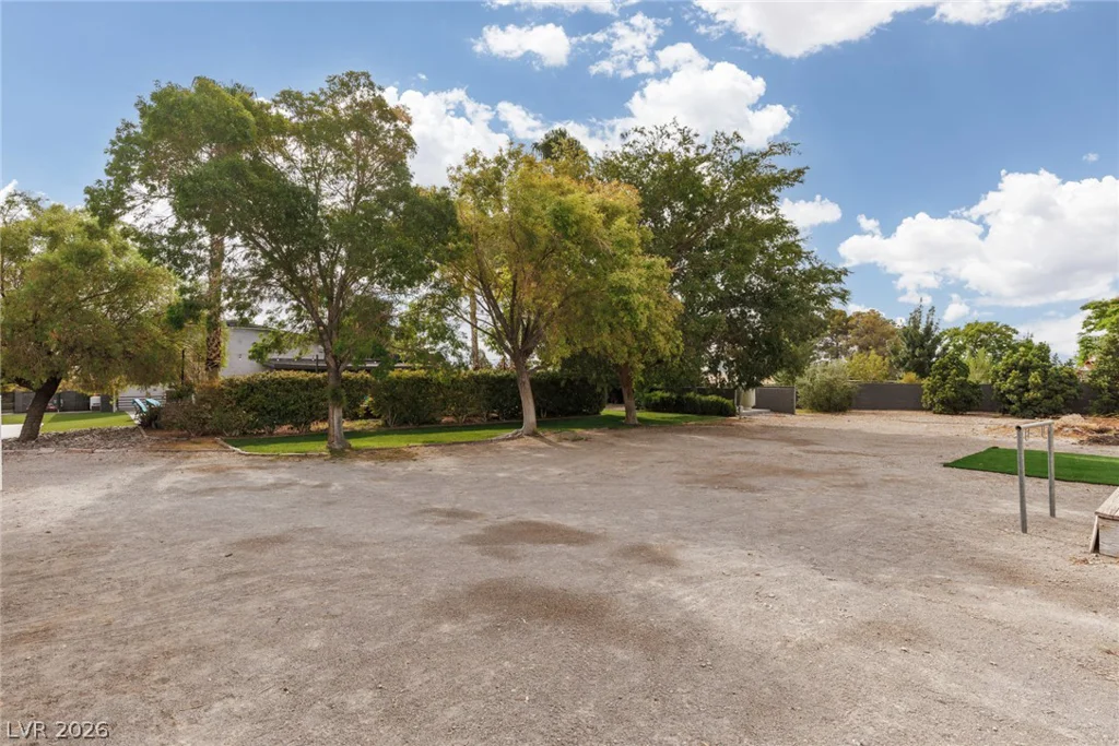 5285 Chieftain, Las Vegas, NV 89149