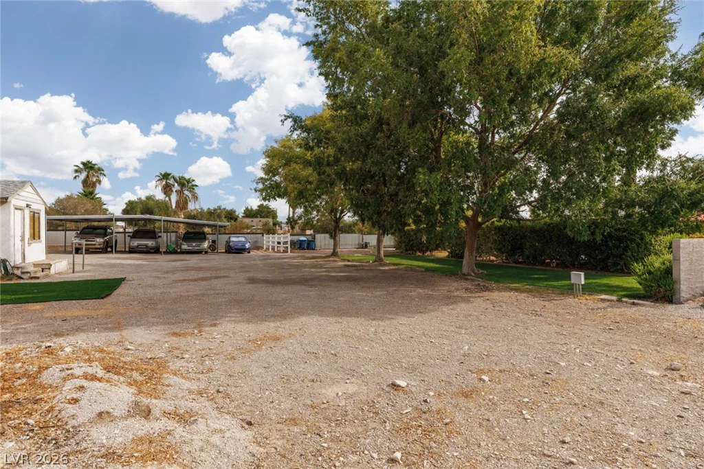 5285 Chieftain, Las Vegas, NV 89149