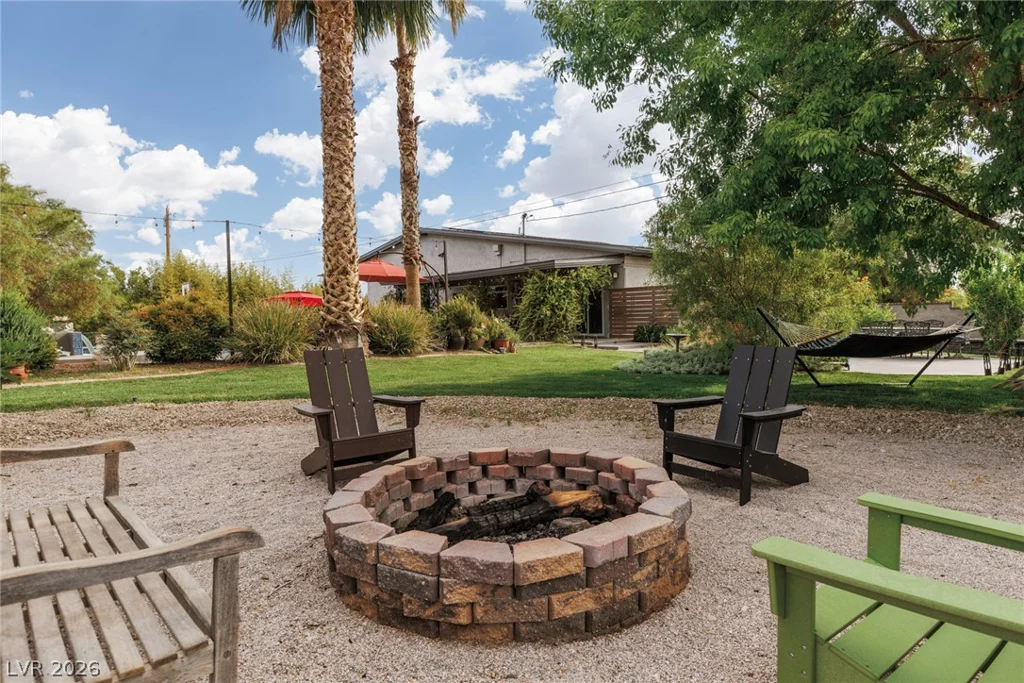 5285 Chieftain, Las Vegas, NV 89149
