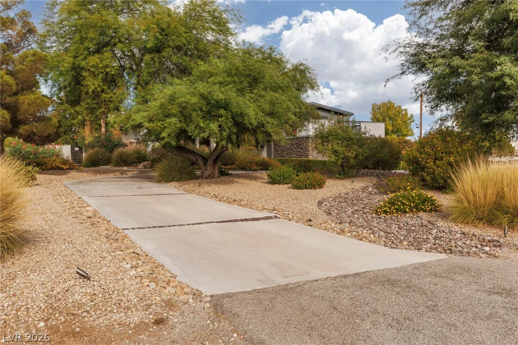 5285 Chieftain, Las Vegas, NV 89149