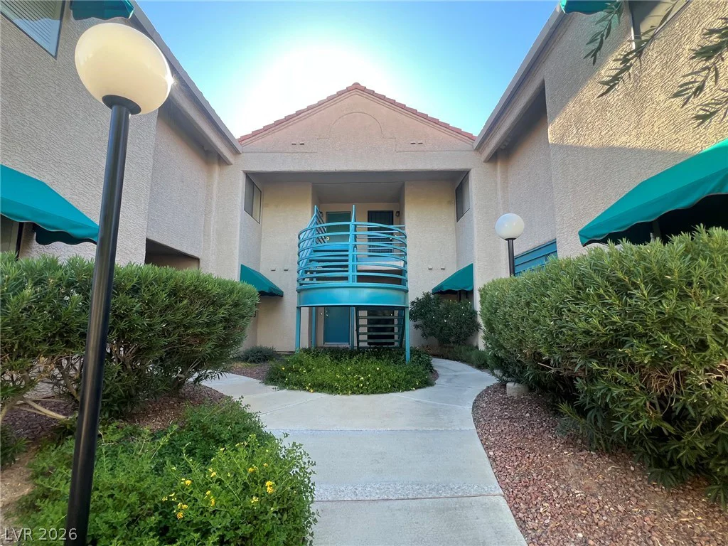 4425 Woodpine, Las Vegas, NV 89119