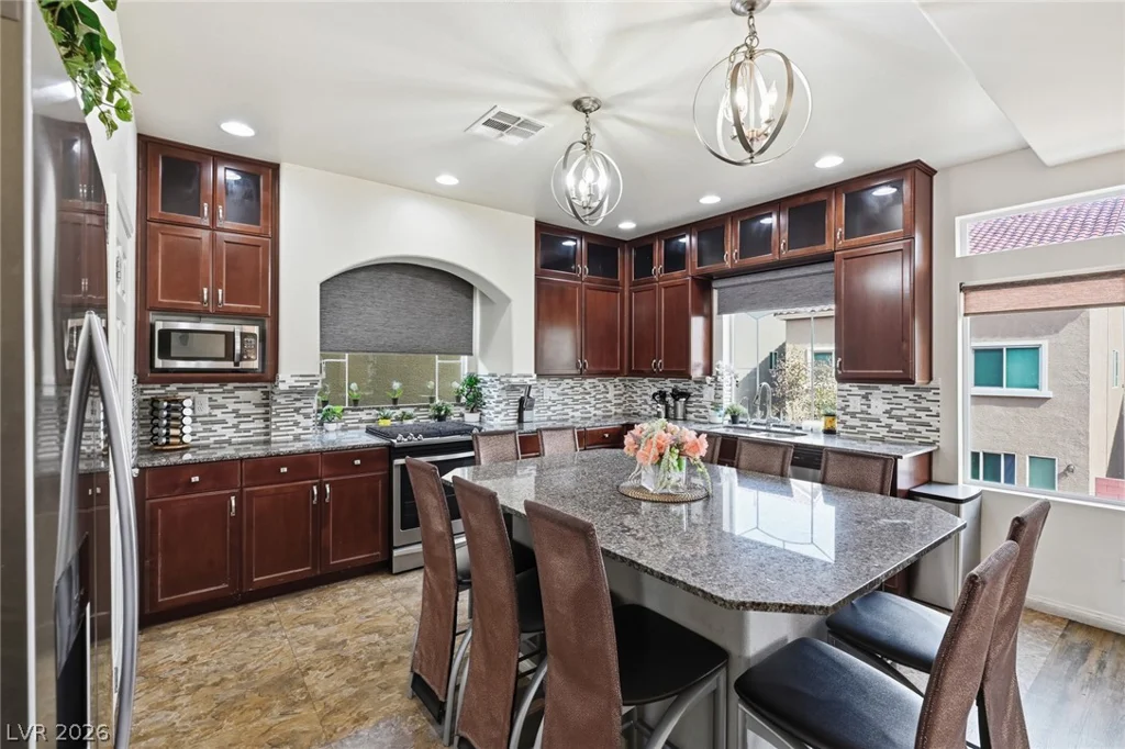 6414 Jackson Spring, Las Vegas, NV 89118