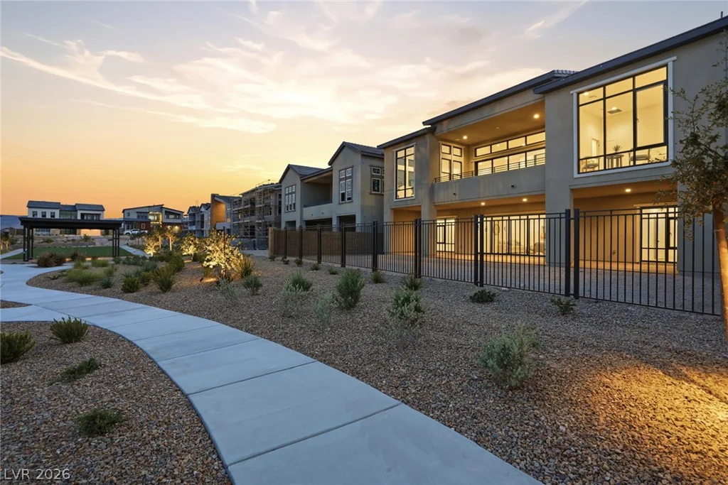 264 Talon Heights, Las Vegas, NV 89138