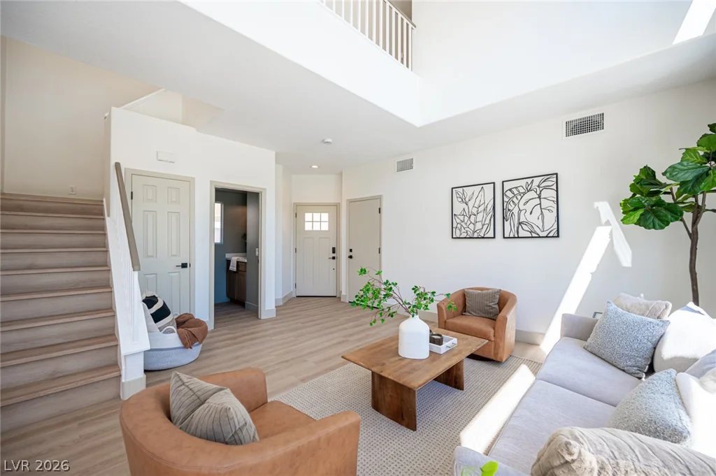 1756 Park Mesa, Las Vegas, NV 89128