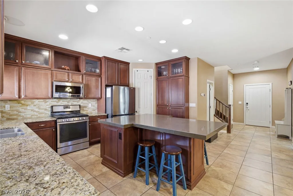 3141 Valadon, Henderson, NV 89044