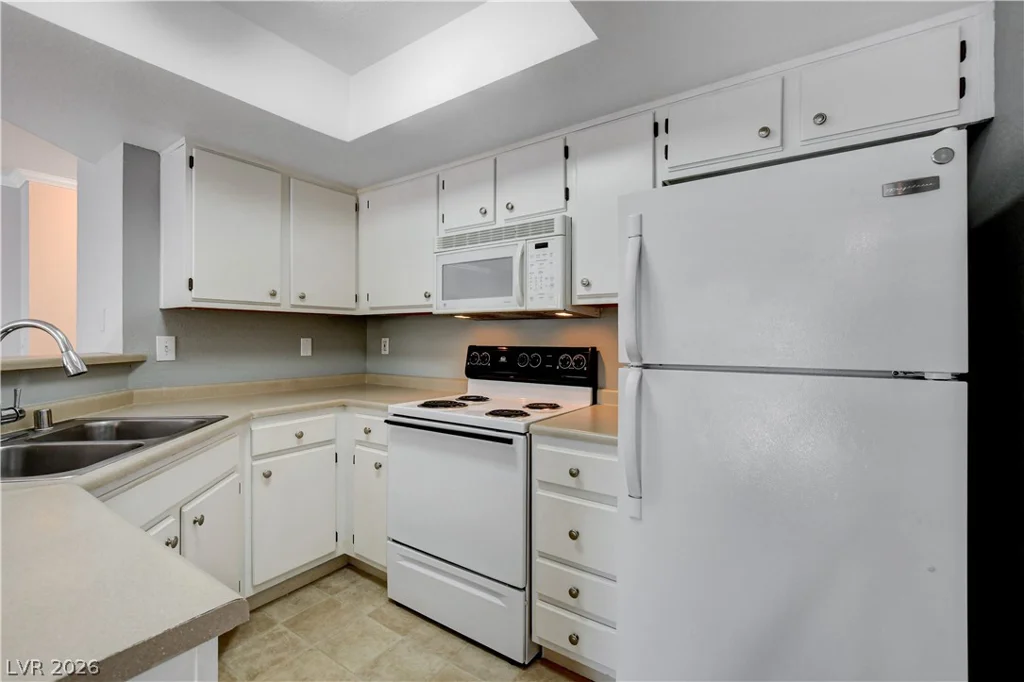 8600 Charleston, Las Vegas, NV 89117