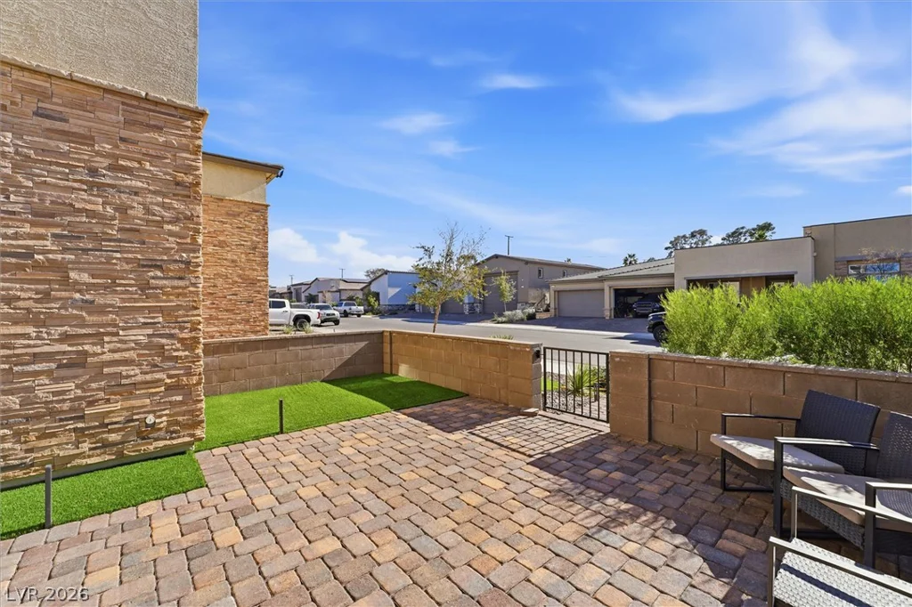 116 Barclay Heights, Henderson, NV 89015