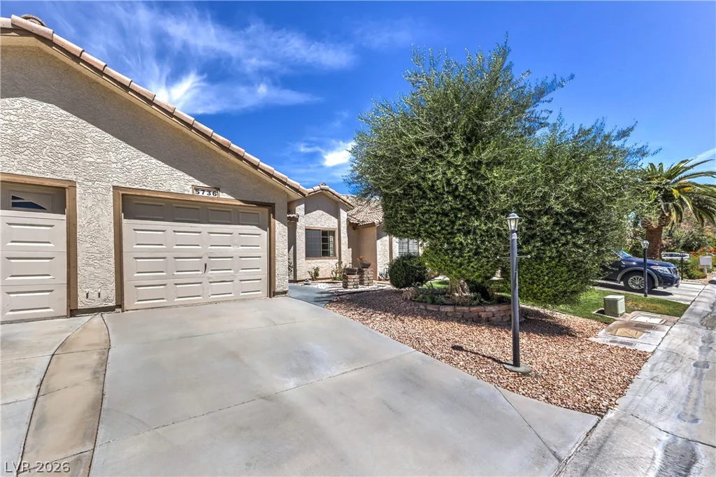 5736 Colwood, Las Vegas, NV 89130
