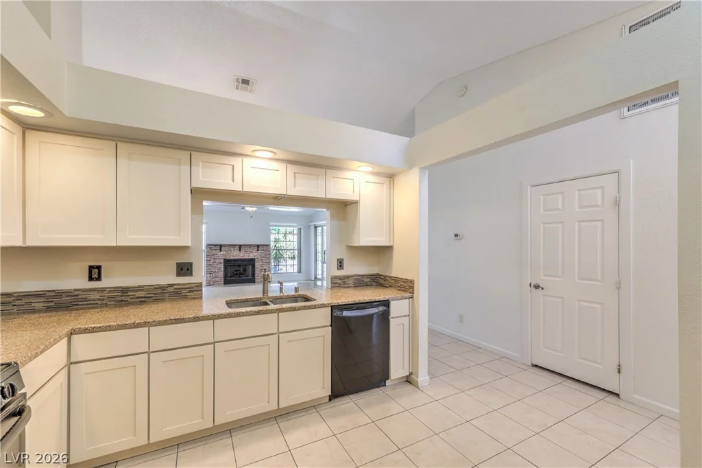 5736 Colwood, Las Vegas, NV 89130