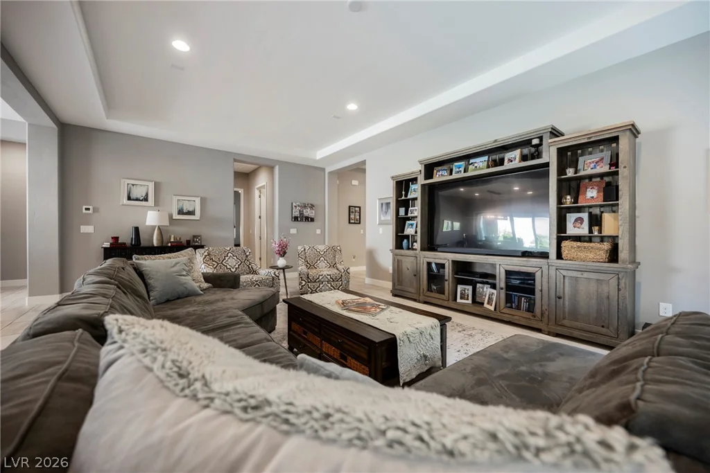 8133 Pinetop Crest, Las Vegas, NV 89166