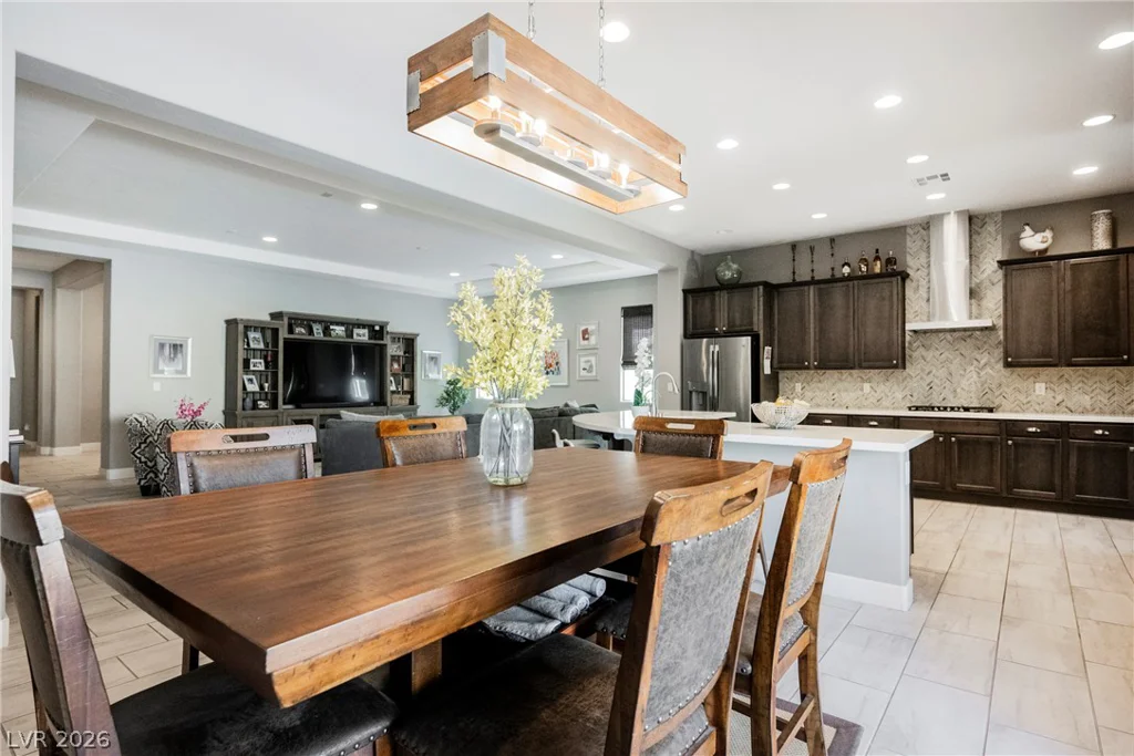 8133 Pinetop Crest, Las Vegas, NV 89166