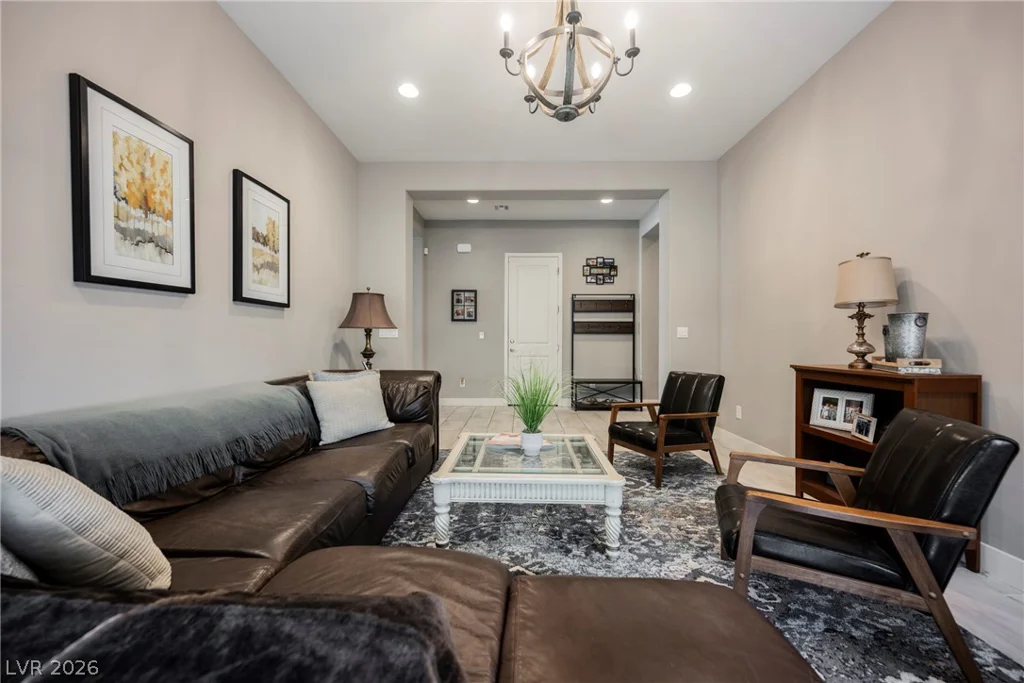 8133 Pinetop Crest, Las Vegas, NV 89166