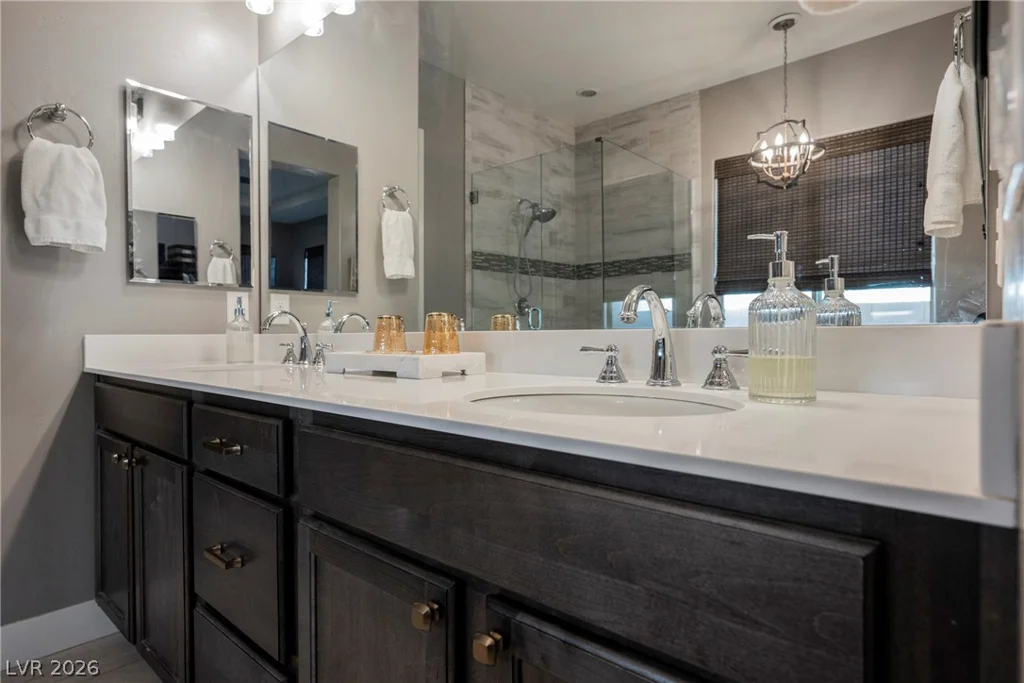 8133 Pinetop Crest, Las Vegas, NV 89166