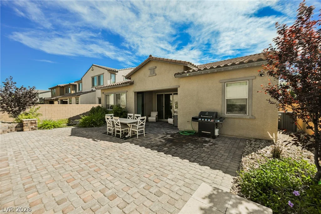 8133 Pinetop Crest, Las Vegas, NV 89166