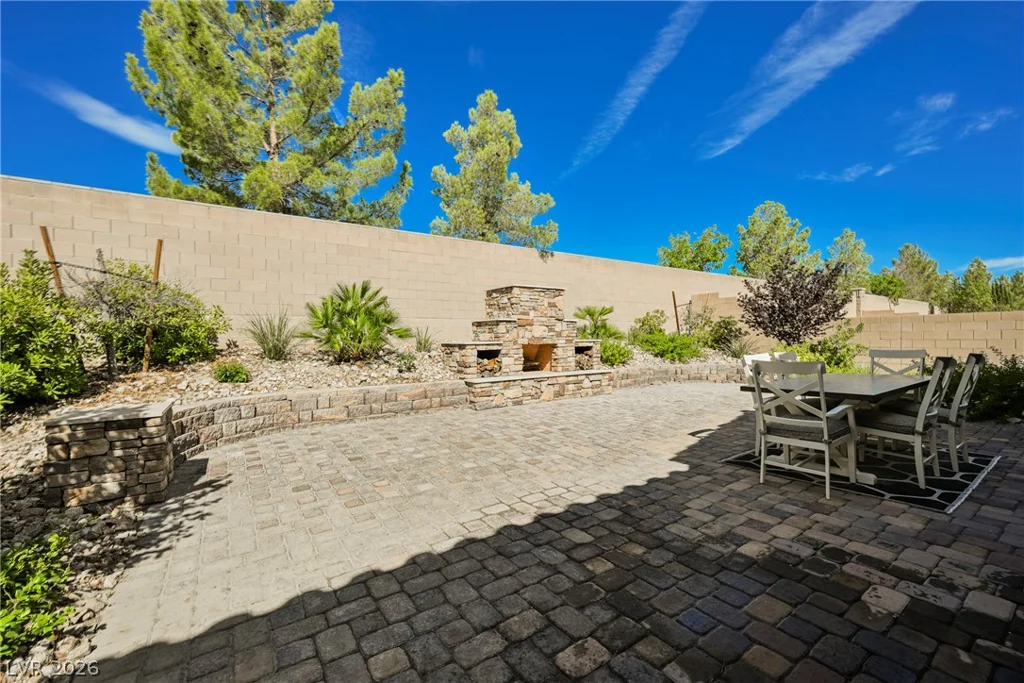 8133 Pinetop Crest, Las Vegas, NV 89166