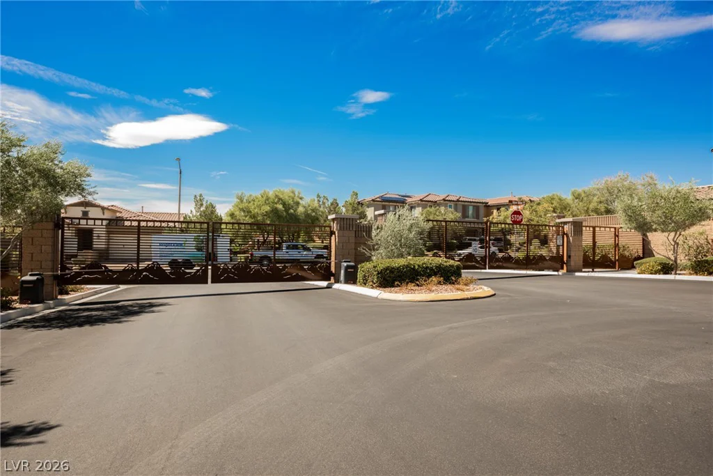 8133 Pinetop Crest, Las Vegas, NV 89166