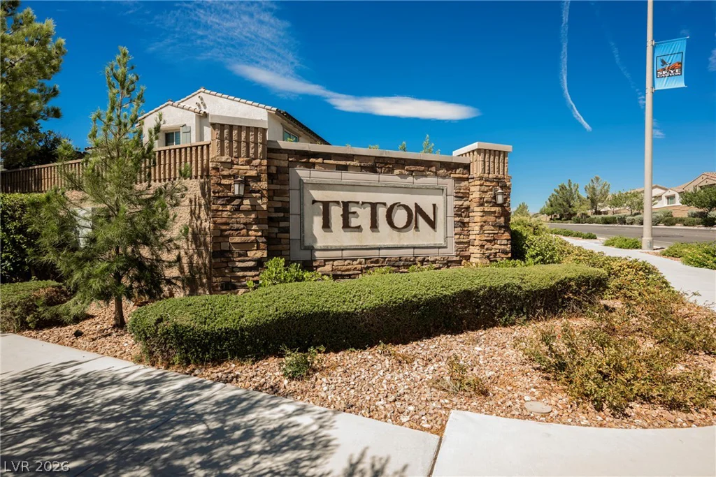 8133 Pinetop Crest, Las Vegas, NV 89166