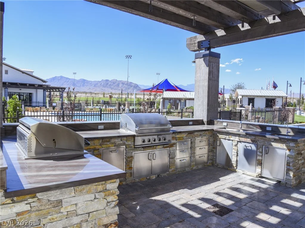 8133 Pinetop Crest, Las Vegas, NV 89166