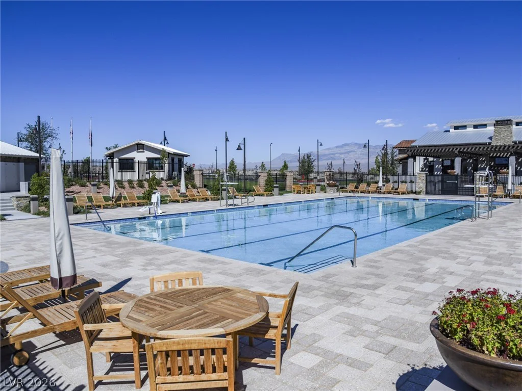 8133 Pinetop Crest, Las Vegas, NV 89166