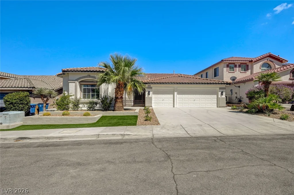 1028 Triumphant, Henderson, NV 89052