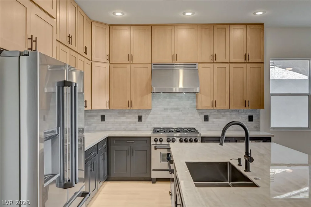 1028 Triumphant, Henderson, NV 89052