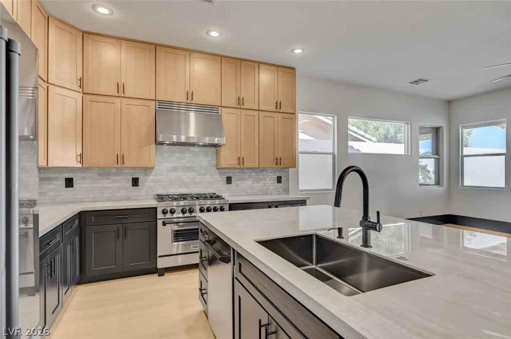 1028 Triumphant, Henderson, NV 89052