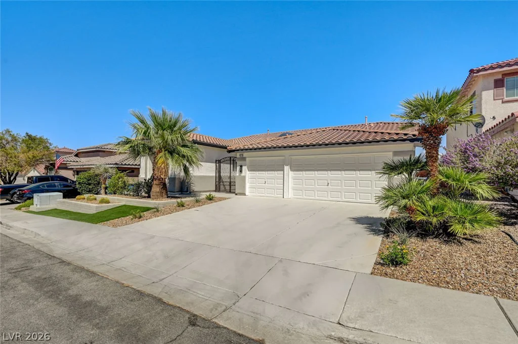 1028 Triumphant, Henderson, NV 89052