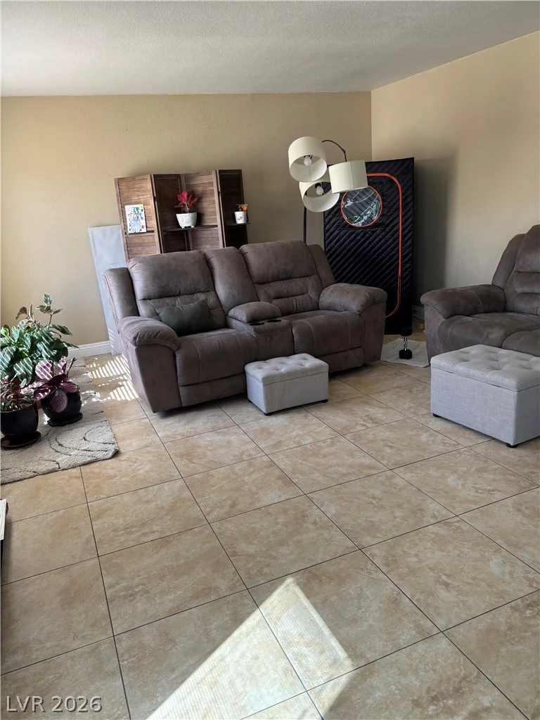 3609 Misty Falls, Las Vegas, NV 89129