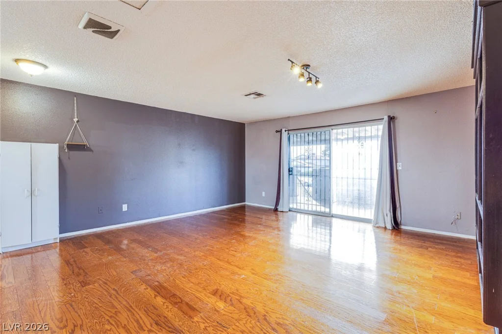 3411 Civic Center, North Las Vegas, NV 89030