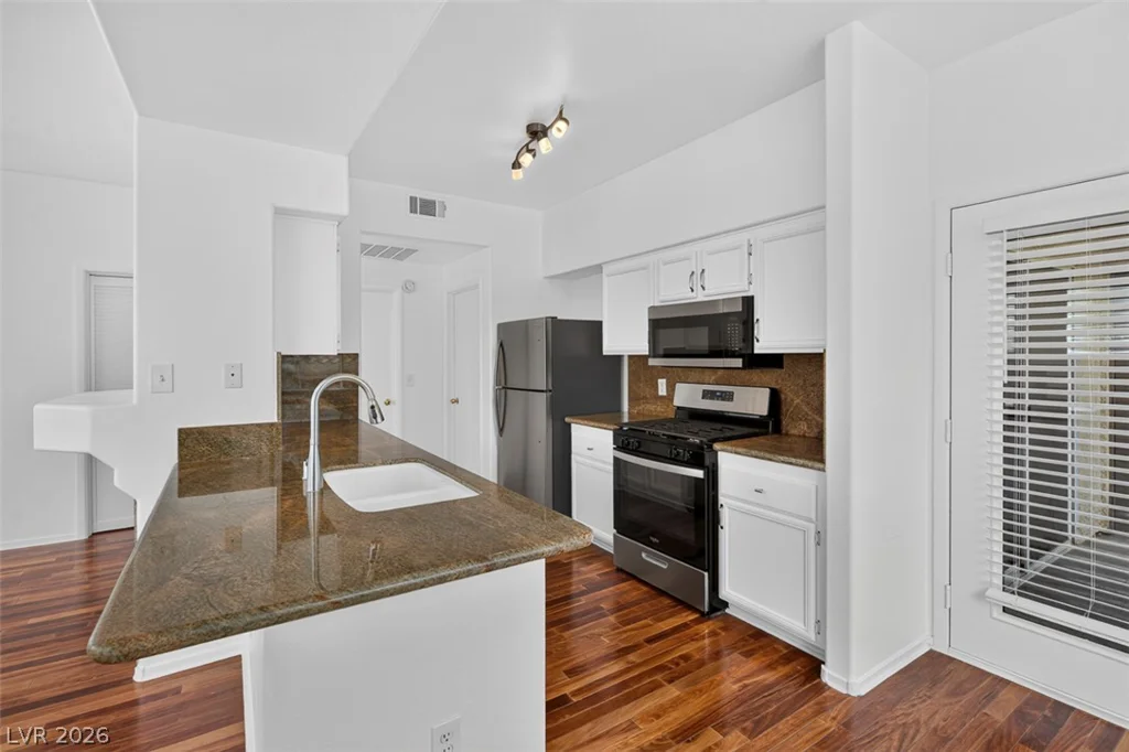 9050 Warm Springs, Las Vegas, NV 89148