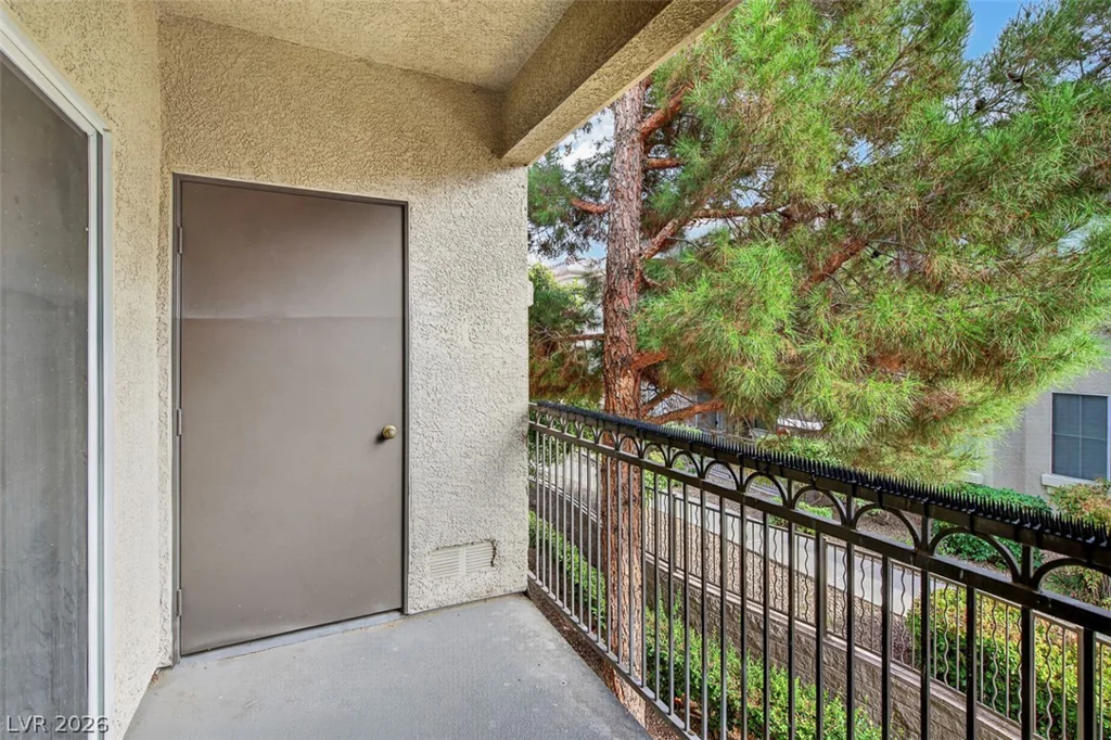 9050 Warm Springs, Las Vegas, NV 89148