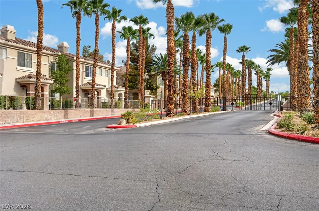 9050 Warm Springs, Las Vegas, NV 89148
