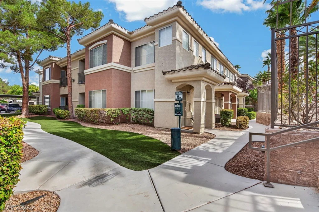 9050 Warm Springs, Las Vegas, NV 89148
