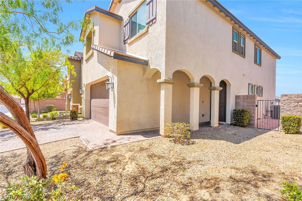 1270 Smokey Valley, Henderson, NV 89002