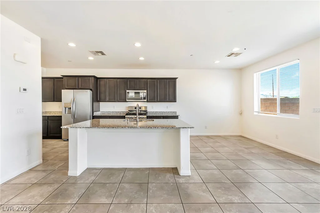 1270 Smokey Valley, Henderson, NV 89002