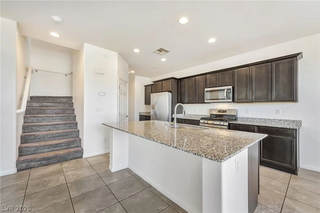 1270 Smokey Valley, Henderson, NV 89002