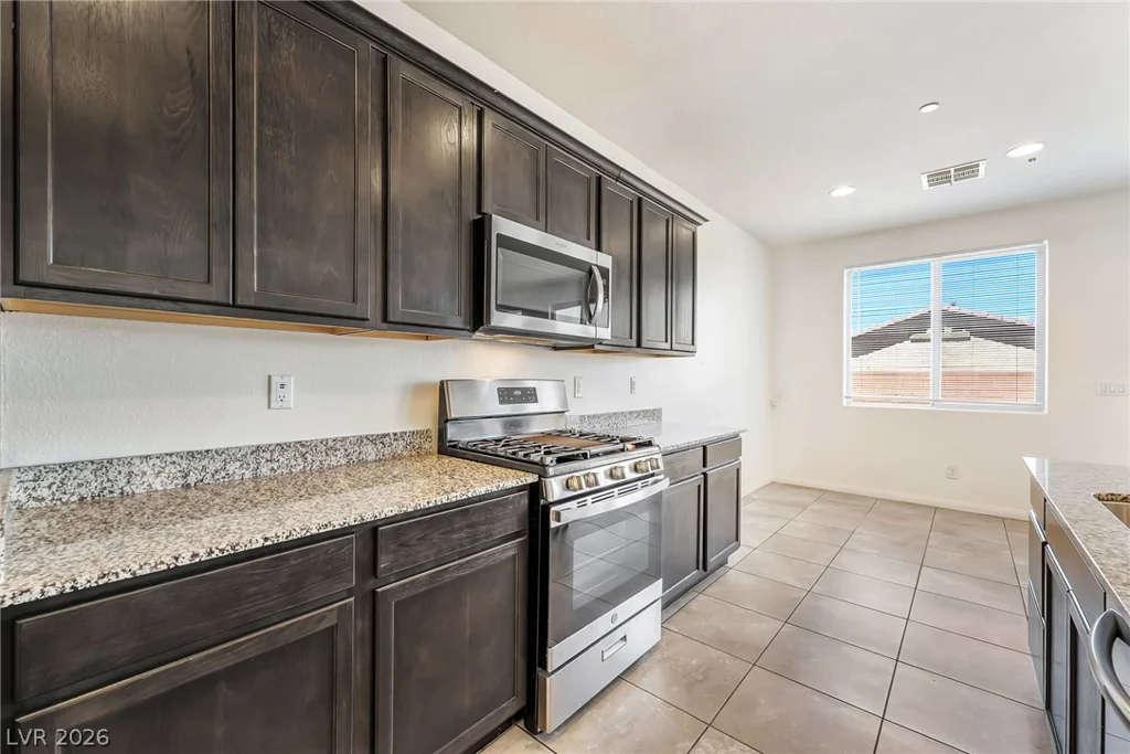 1270 Smokey Valley, Henderson, NV 89002