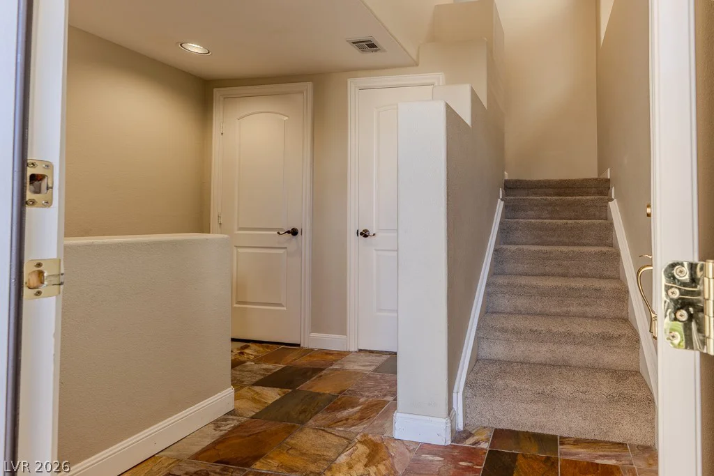 7644 Valley Green, Las Vegas, NV 89149