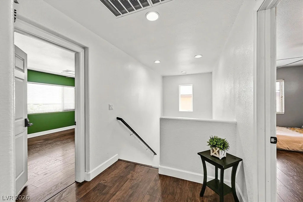 10140 Iron Wood Peak, Las Vegas, NV 89166
