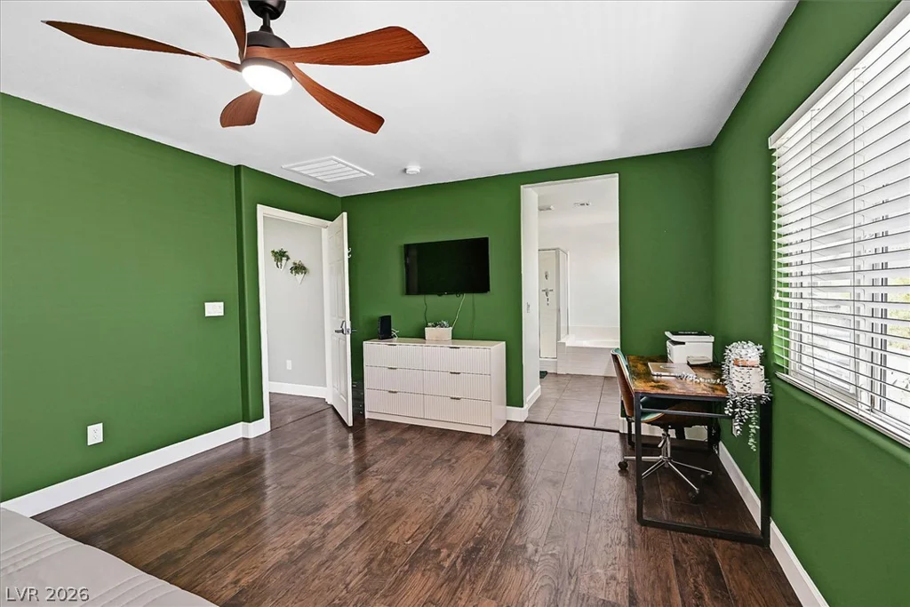 10140 Iron Wood Peak, Las Vegas, NV 89166