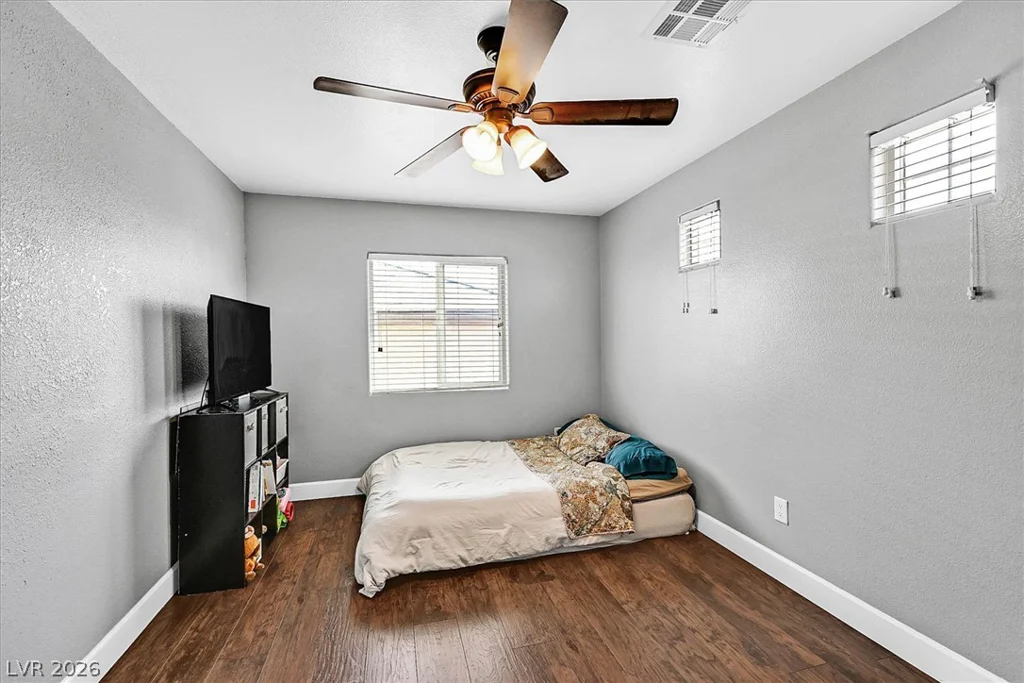 10140 Iron Wood Peak, Las Vegas, NV 89166