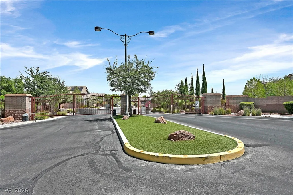 10140 Iron Wood Peak, Las Vegas, NV 89166