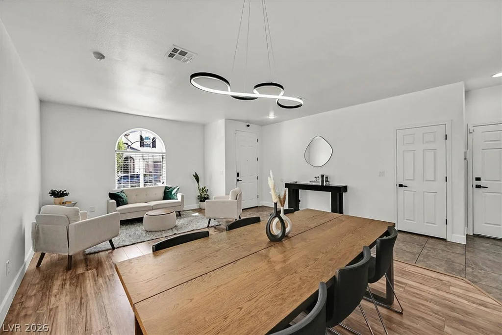 10140 Iron Wood Peak, Las Vegas, NV 89166