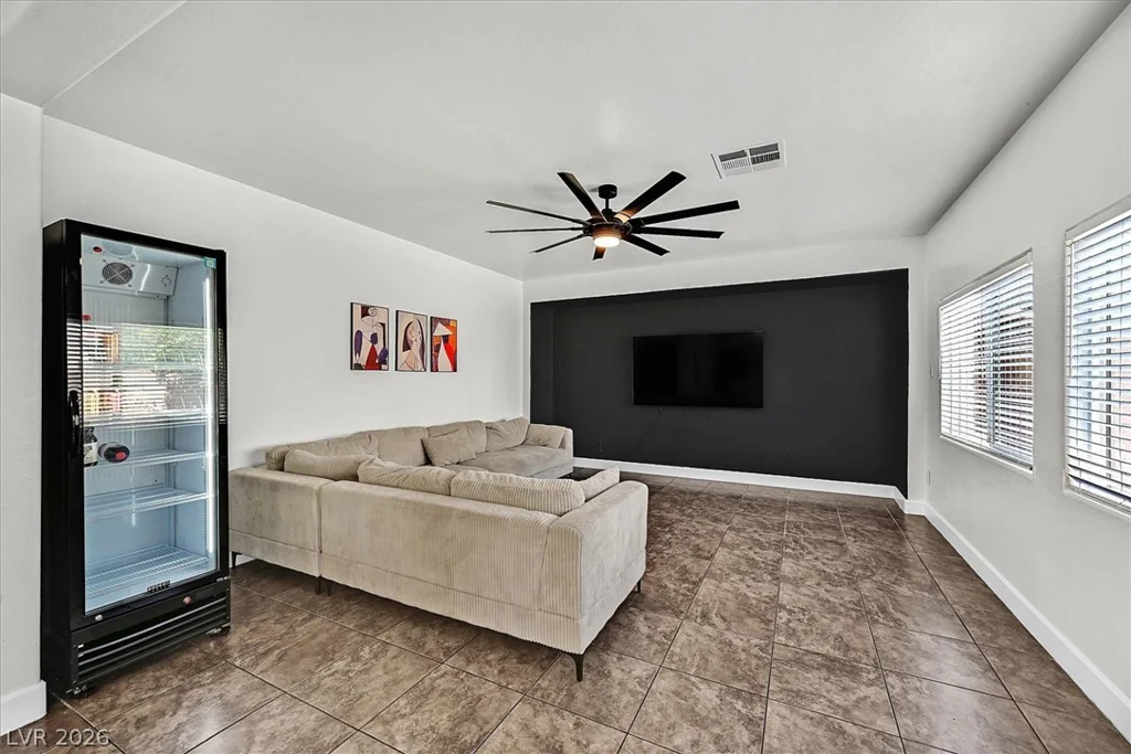 10140 Iron Wood Peak, Las Vegas, NV 89166