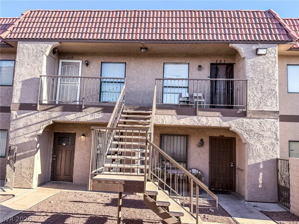 4300 Lamont, Las Vegas, NV 89115